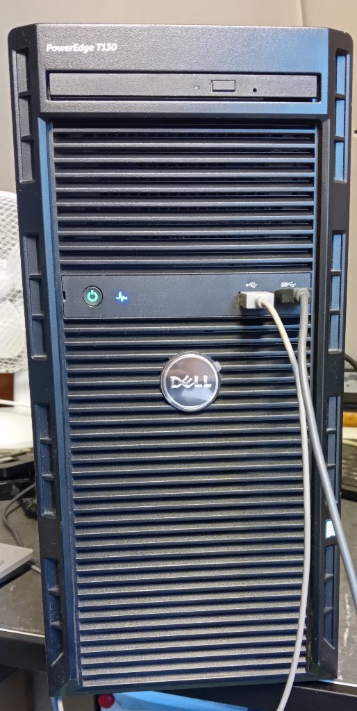 Dell PowerEdge T130 server (tower model), Ophalen, Gebruikt, Hot swappable onderdelen, 512 GB