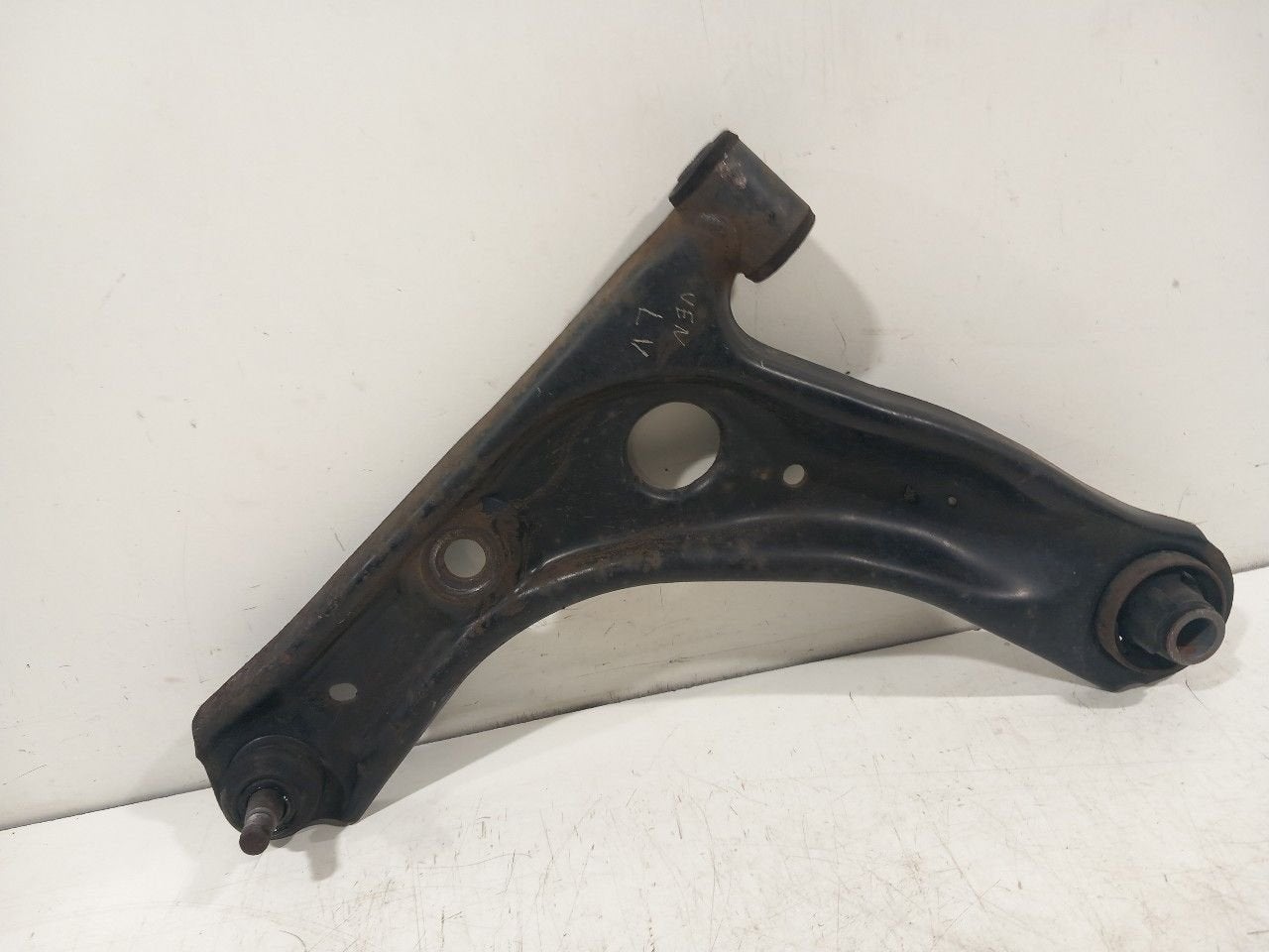 Draagarm links voor Citroën C1, Auto-onderdelen, Onderdelen@venauto.nl, Van der Ven Autorecycling B.V., Gebruikt, Ettenseweg 76, 4706 PB Roosendaal, The Netherlands