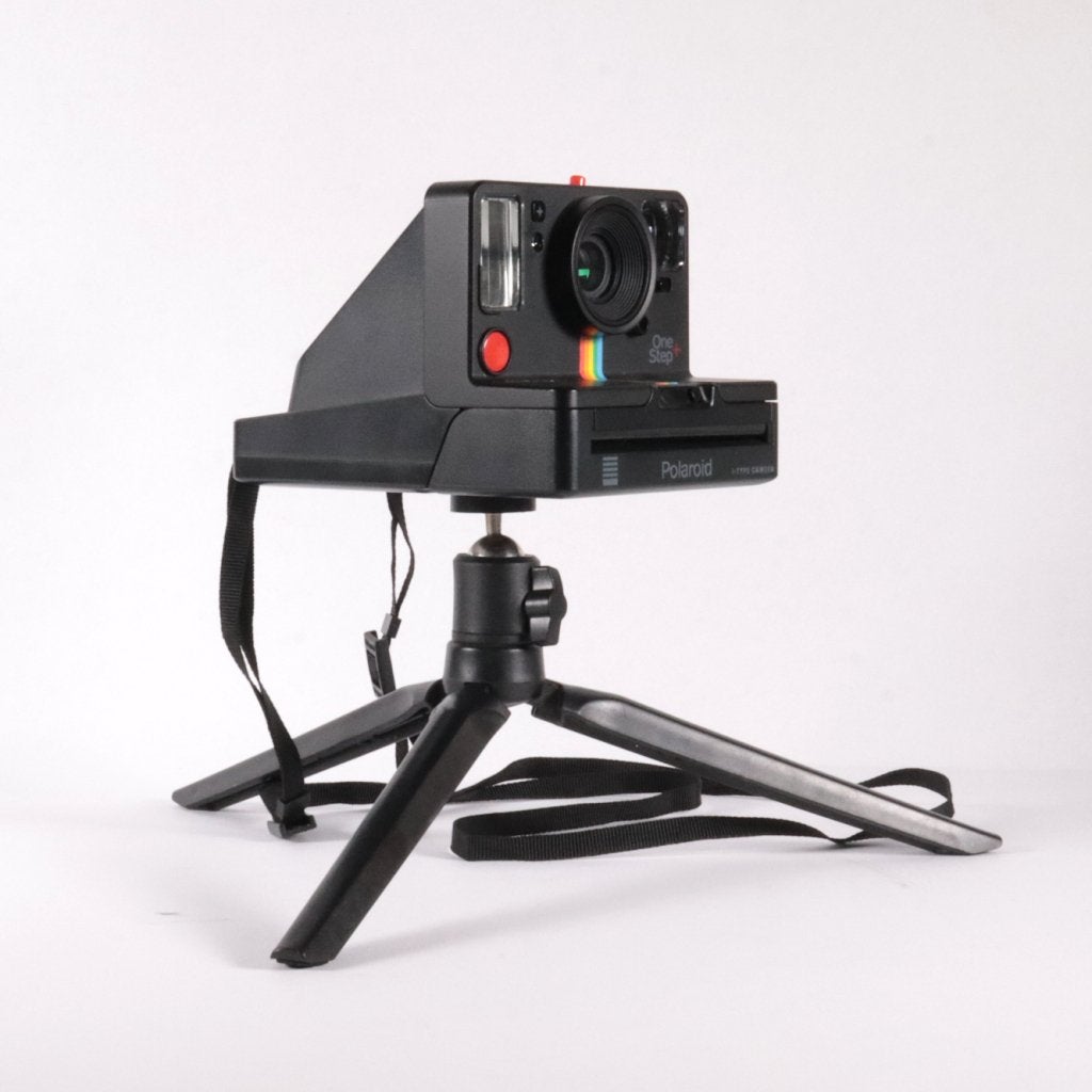 Polaroid One Step Plus Met Standaard - Nette Staat, Polaroid, Support@polaroid.com, 1265 Main St., Bldg. W3
Waltham, MA 02451
United States