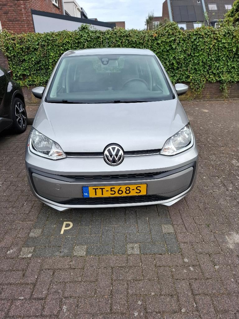 Volkswagen up! 1.0 60PK 5D BMT 2018 Grijs, Auto's, Voorwielaandrijving, Stof, Start-stop-systeem, 4 stoelen