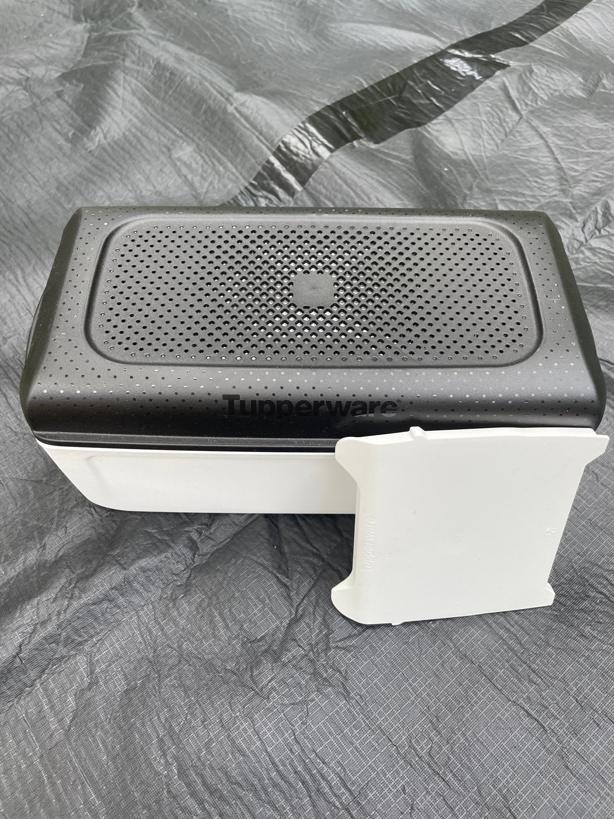 Tupperware Breadsmart Junior Brooddoos - Zwart/Wit, Overige kleuren, Bewaardoos, Nieuw, Ophalen of Verzenden
