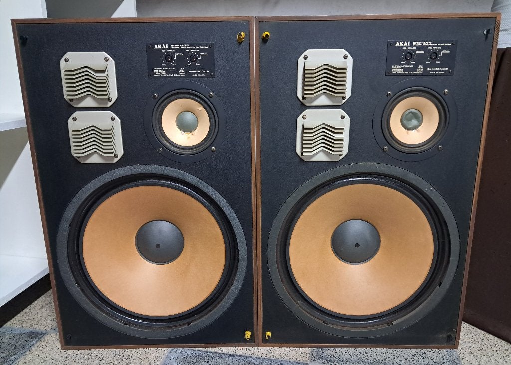 Akai SW177 TOPMODEL JAREN 70 Zeldzaam, Ophalen of Verzenden, Gebruikt, Minder dan 60 watt, Overige merken