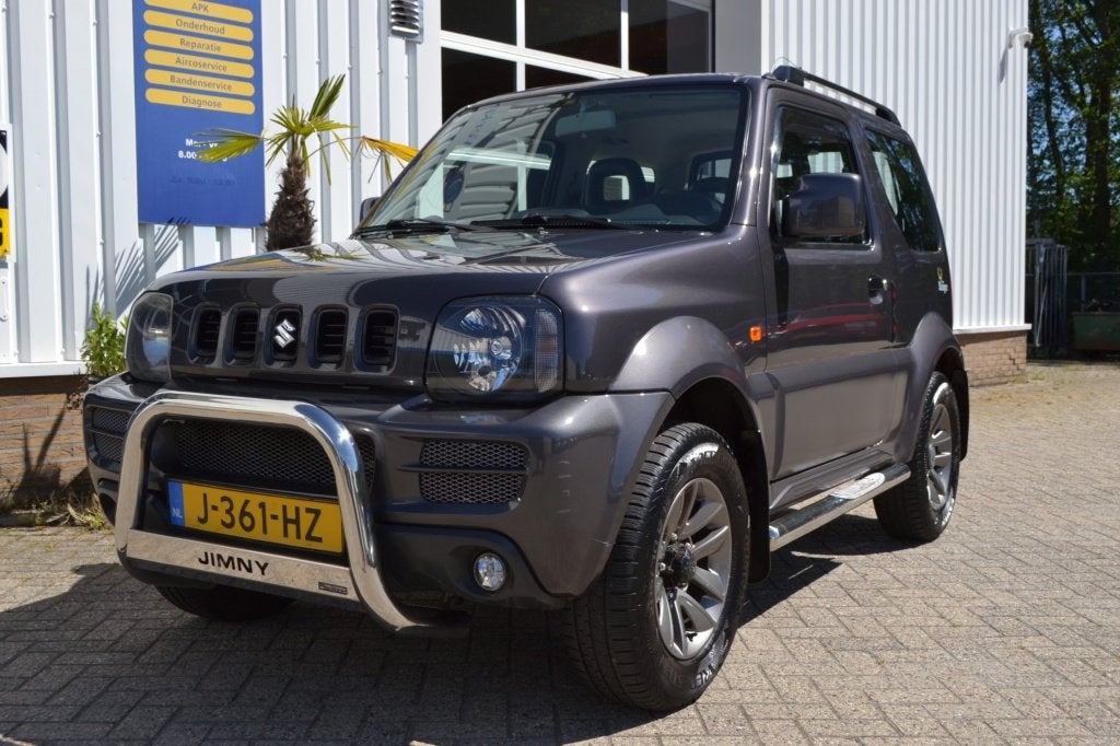 Suzuki Jimny 1.3 JX 4WD (bj 2010), Zwart, 4 stoelen, 14 km/l, Bedrijf