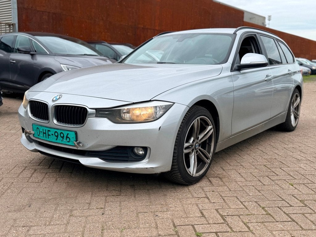 BMW 3-serie Touring 318d M Sport Edition High Executive, Auto's, BMW, 21 km/l, 4 cilinders, Leder, 3-Serie