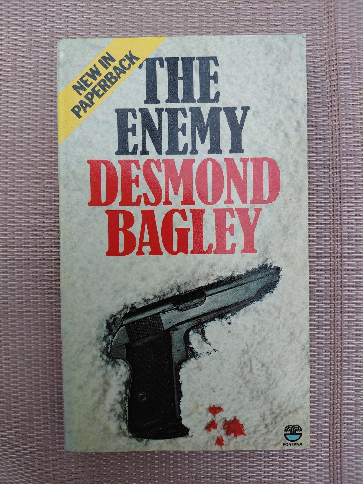 The Anemy. Desmond Bagley 5186. Paperback., Ophalen of Verzenden, Gelezen, Desmond Bagley