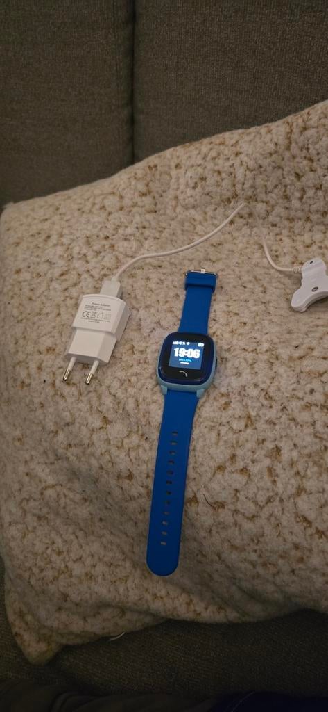 One2track smartwatch, Sieraden, Tassen en Uiterlijk, Horloges | Kinderen, Ophalen of Verzenden, Gebruikt, Jongen of Meisje