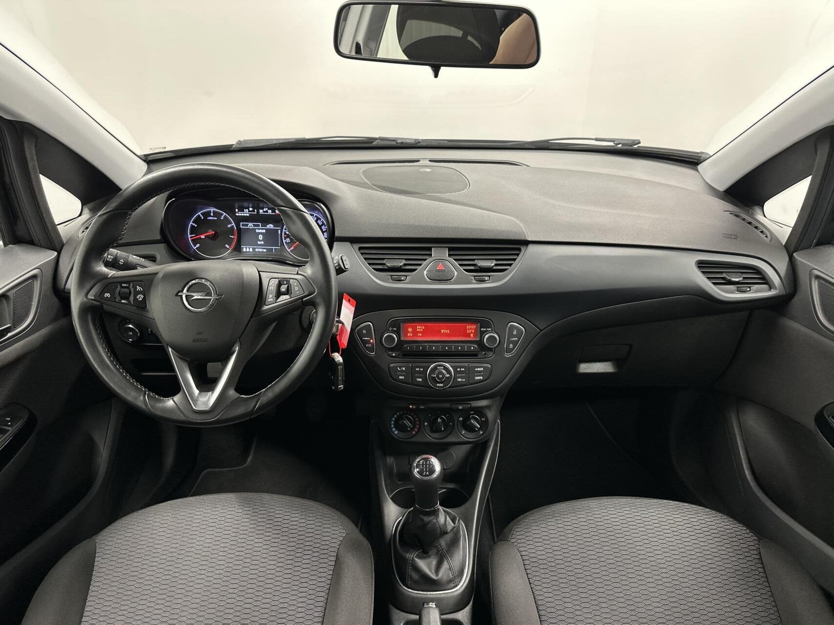 Opel Corsa 1.4 Edition 5 DEURS AIRCO CRUISE 39000 KM., Auto's, Opel, Voorwielaandrijving, Gebruikt, 4 cilinders, Met garantie (alle)