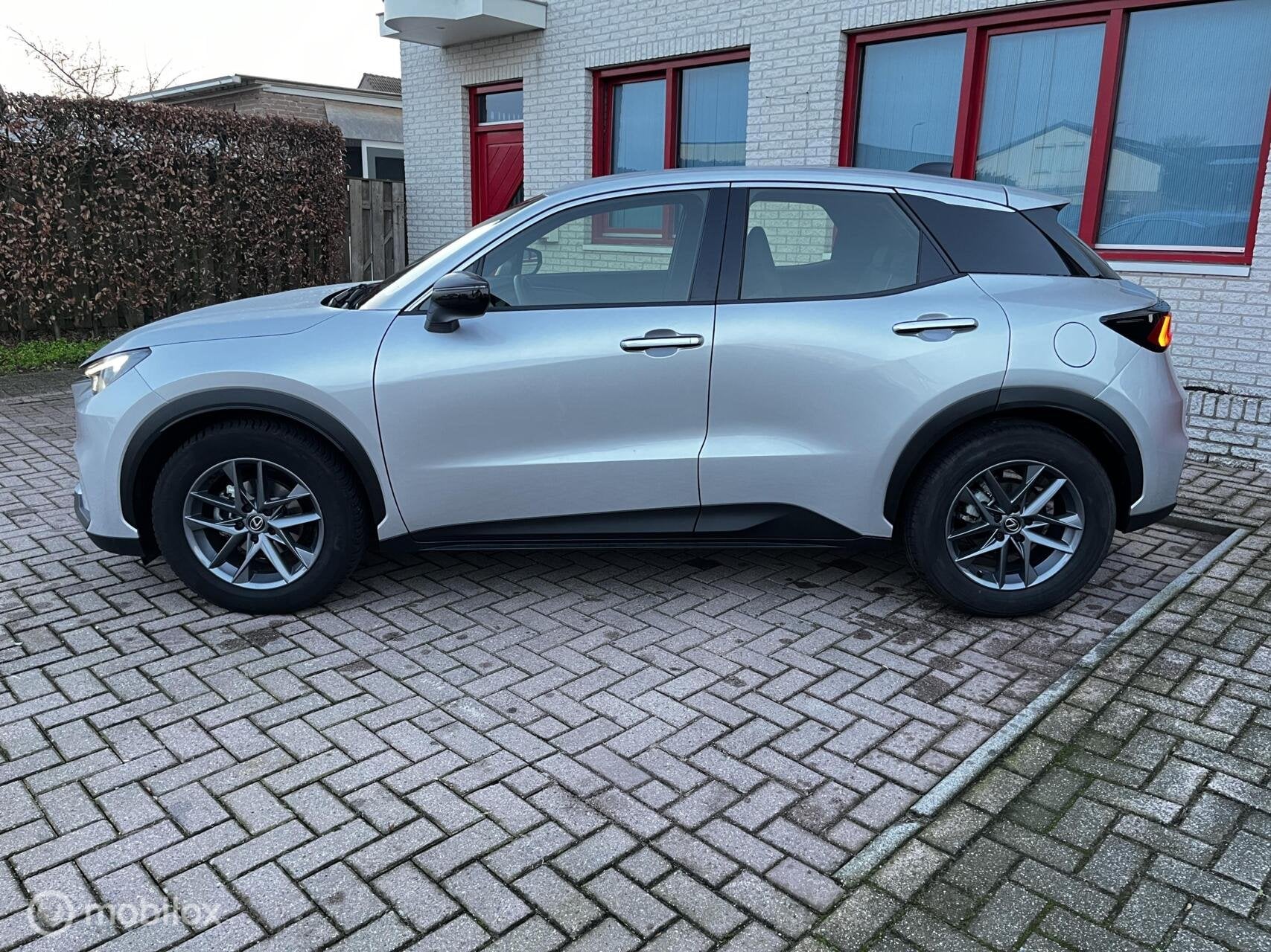 Lexus LBX Business Line Pro 2WD, Stof, Gebruikt, Zwart, LBX