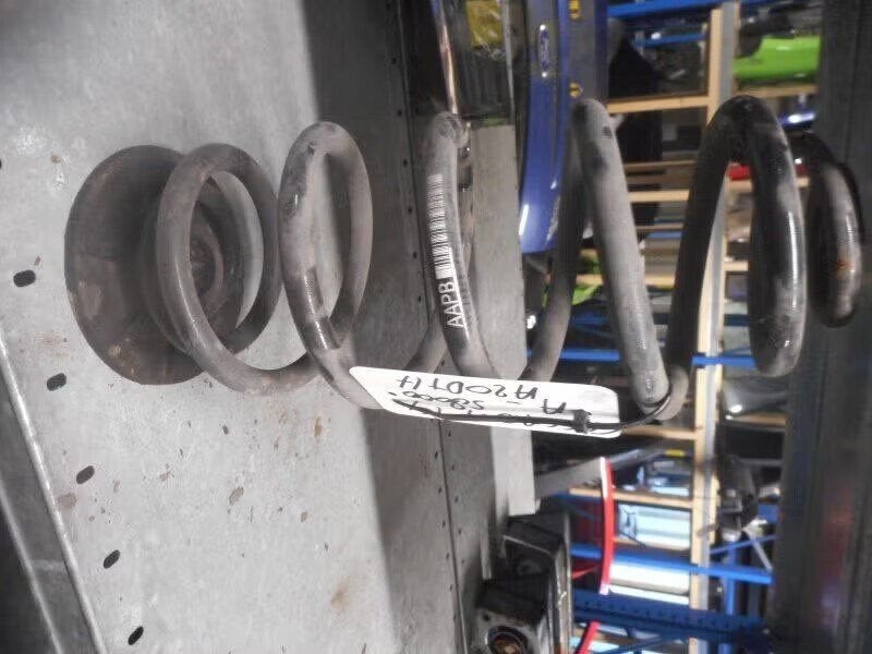 SCHROEFVEER LINKS ACHTER Opel Cascada (aapb), Auto-onderdelen, Bahnhofsplatz 65423 Rüsselsheim am Main, DE, Gebruikt, Opel, Opel Automobile GmbH