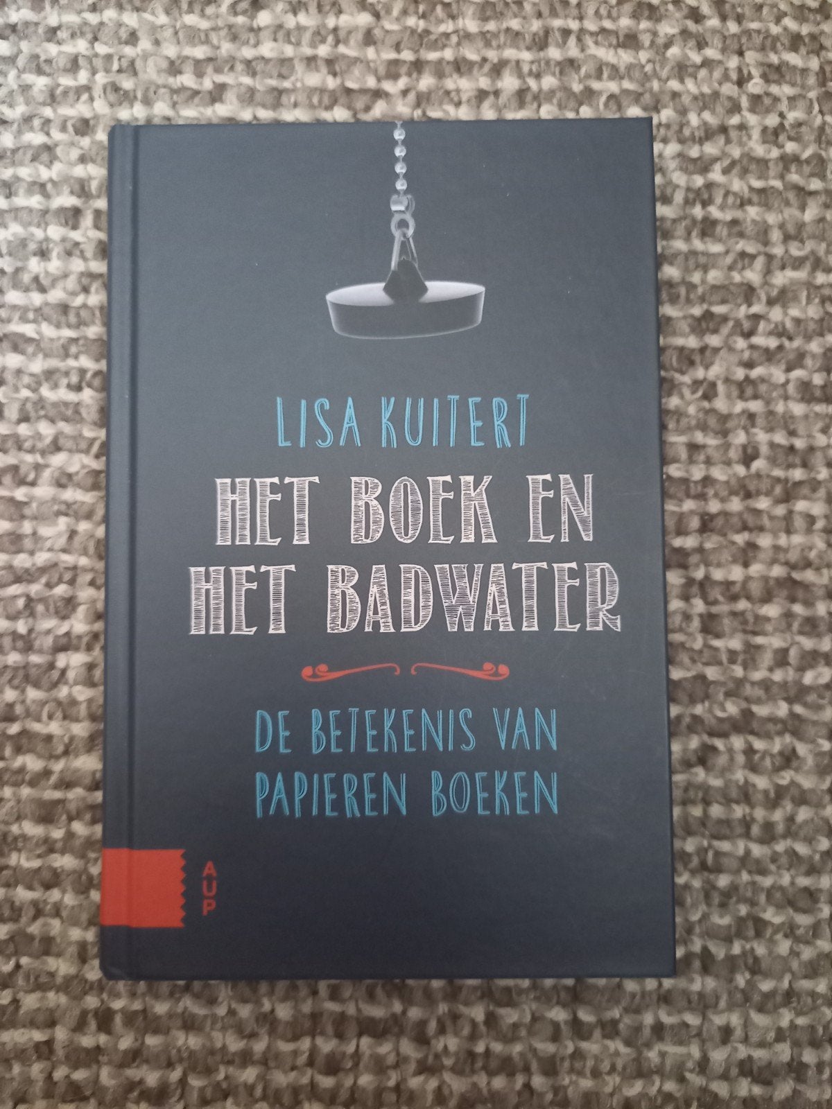 w02 Het Boek en het Badwater - Lisa Kuitert, Ophalen of Verzenden, Zo goed als nieuw, Lisa Kuitert, Nederland