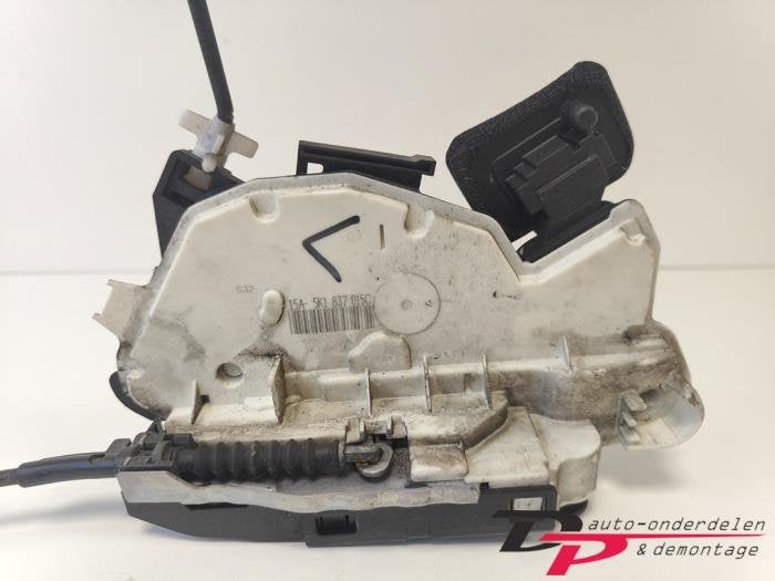Deurslot Mechaniek 4Deurs links-voor van een Volkswagen Polo, Gebruikt, -, Volkswagen, -