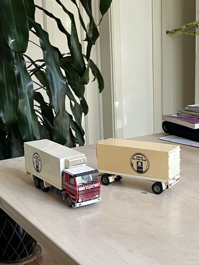 Tekno jubileum Scania 450 combi Truck of the year 1989, Hobby en Vrije tijd, Ophalen of Verzenden, Zo goed als nieuw, Bus of Vrachtwagen