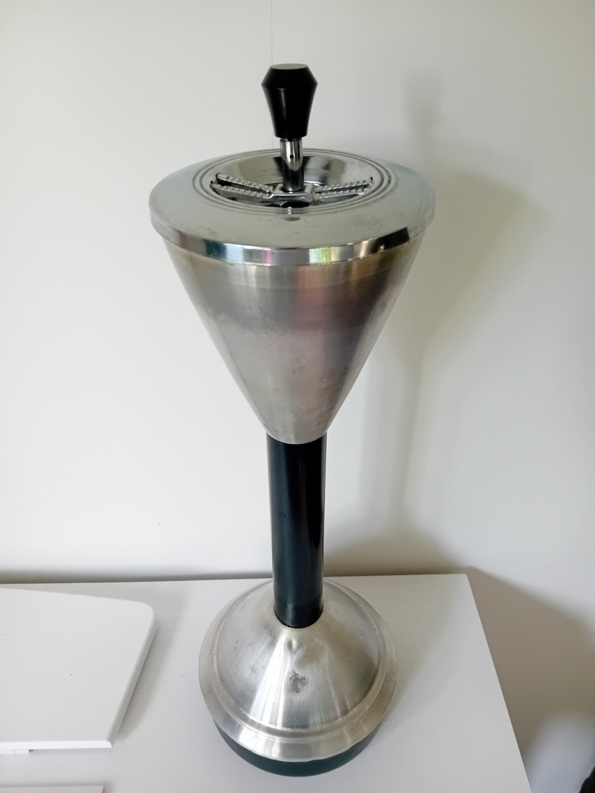 Vintage Chromen Staande Asbak - Jaren '70 Design, Ophalen of Verzenden