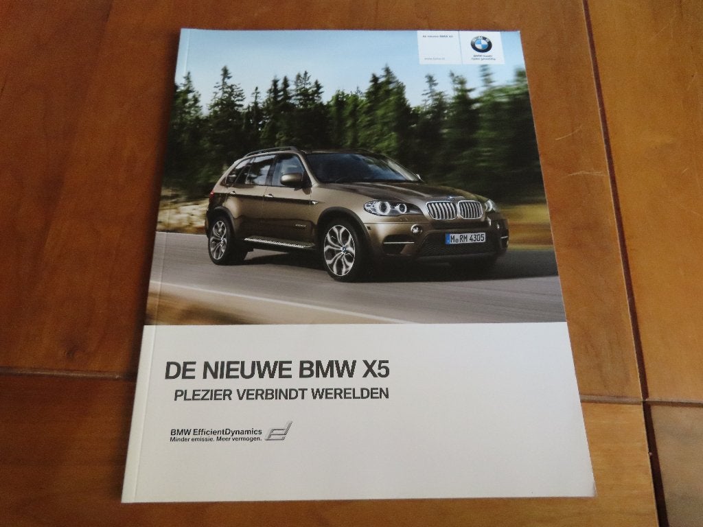 Folder BMW X5 2010, 70 blz, Ophalen of Verzenden, Zo goed als nieuw, BMW, BMW