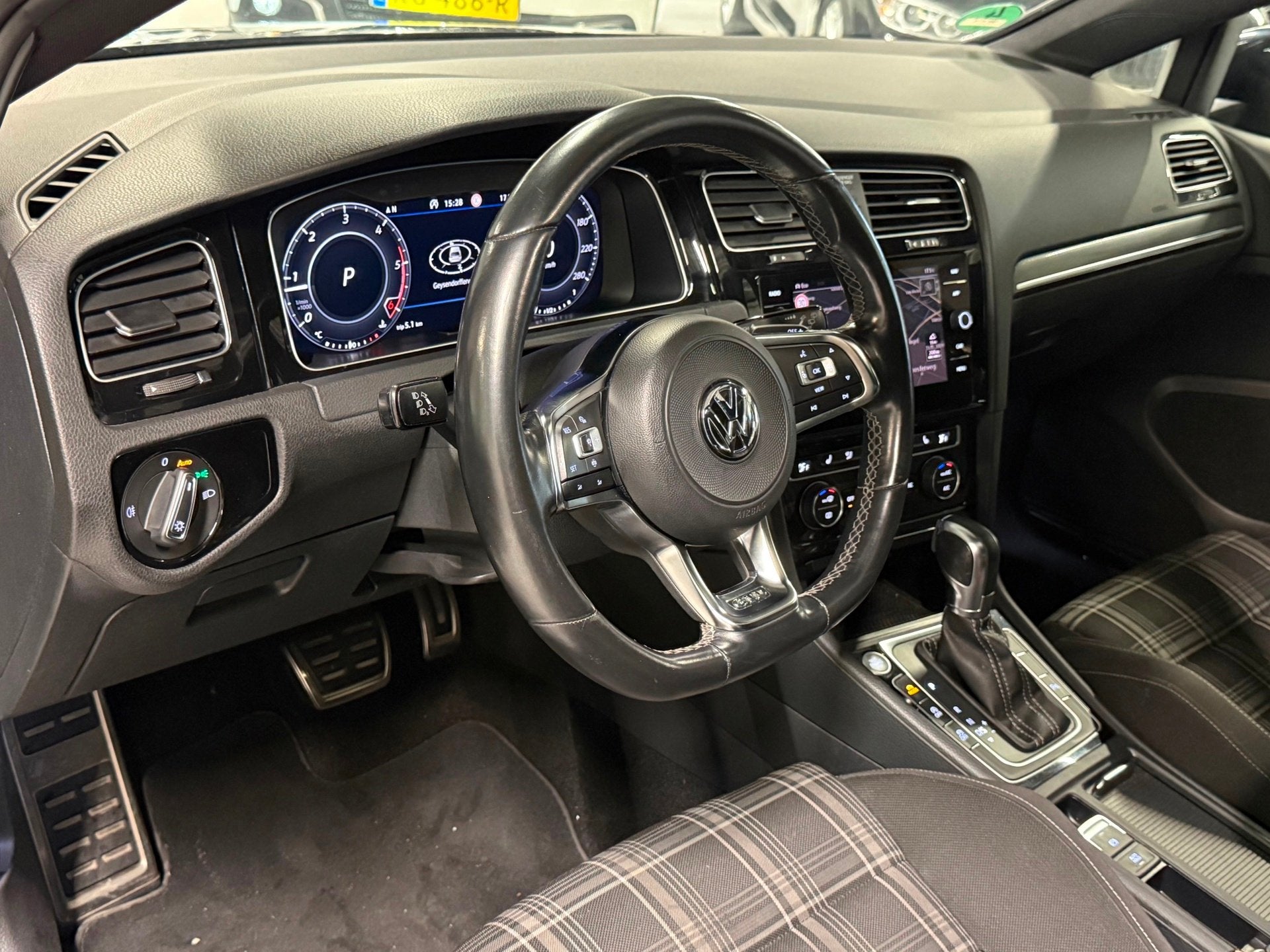 Volkswagen GOLF 2.0 GTD 184PK Automaat|Pano|Led!, Auto's, Gebruikt, 4 cilinders, Blauw, Diesel
