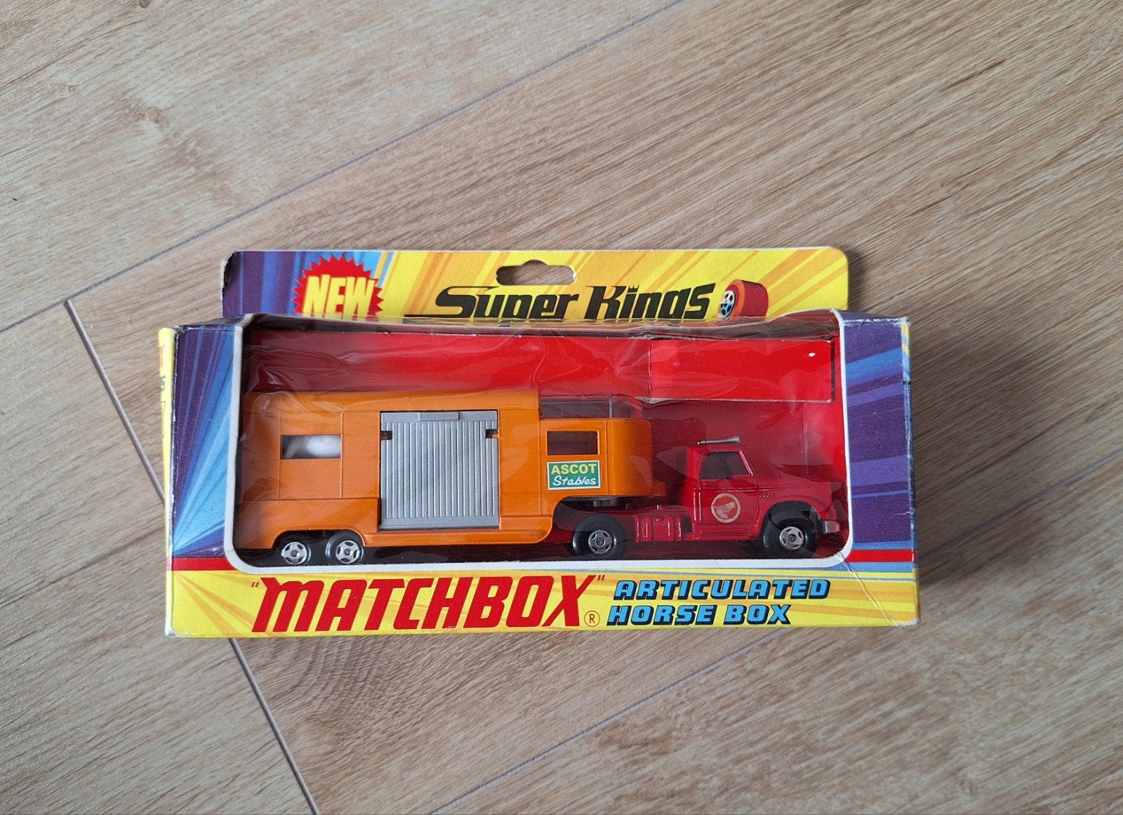 Matchbox Super Kings Articulated Horse Box - Nieuw in doos, Hobby en Vrije tijd, Ophalen of Verzenden, Nieuw