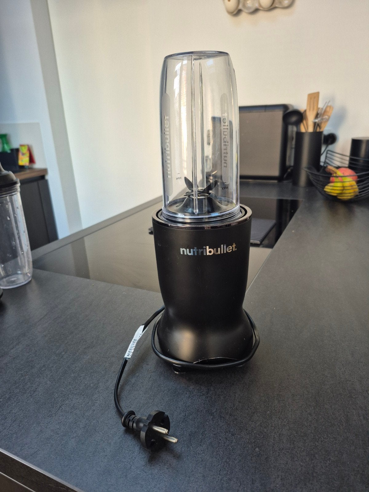 Nutribullet Pro+pulse Blender 1200 watt incl 2 to-go bekers, Ophalen of Verzenden, Zo goed als nieuw, Blender