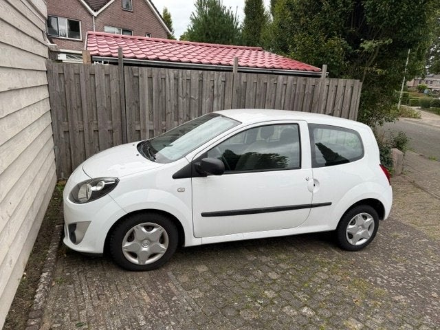Renault Twingo 1.2 16V 2011 Wit, Auto's, 839 kg, 74 pk, 4 cilinders, 4 stoelen