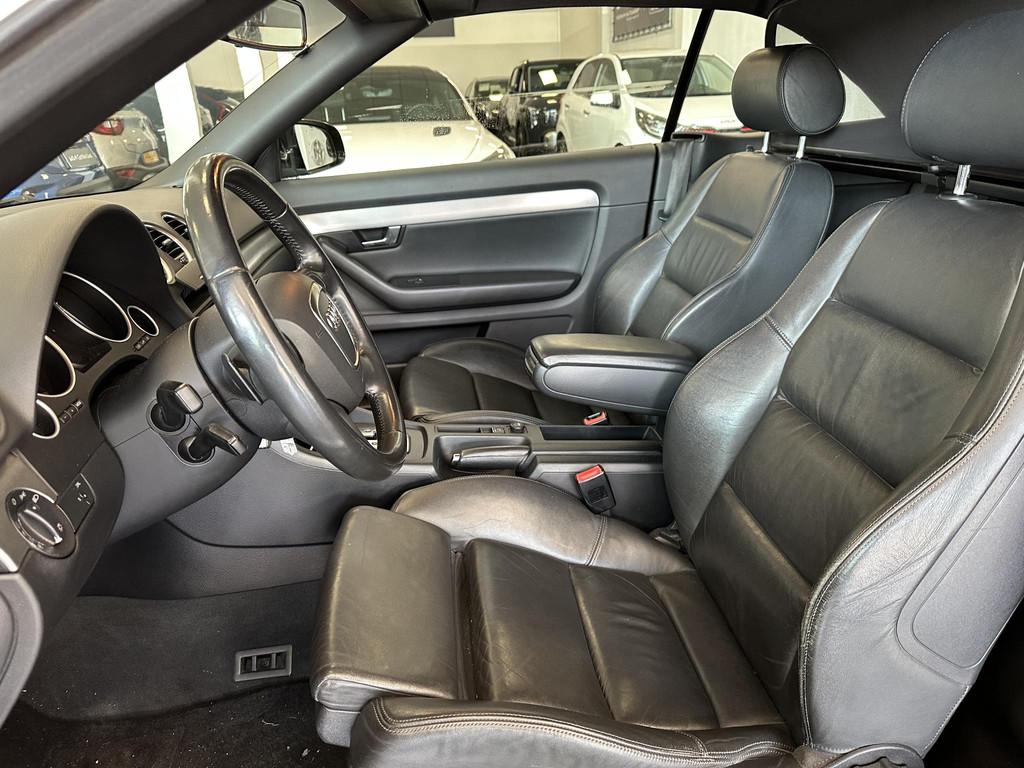 Audi A4 Cabriolet 2.0 TFSI Pro Line Exclusive, Gebruikt, Zwart, 4 cilinders, 4 stoelen