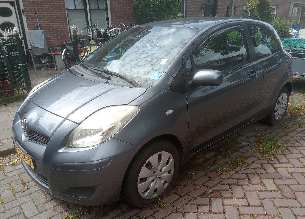 Toyota Yaris 1.3 16V Vvt-i 3DR 2009 Blauw, Auto's, 1025 kg, 40 €/maand, 4 cilinders, Blauw