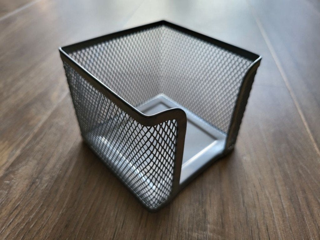 Nieuw metalen bakje voor kladblaadjes, Ophalen of Verzenden, Nieuw