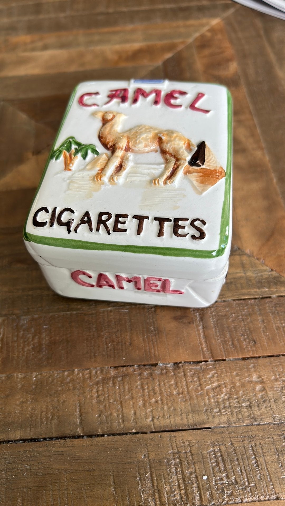 Camel sigaretten doosje keramiek, Ophalen of Verzenden, Zo goed als nieuw