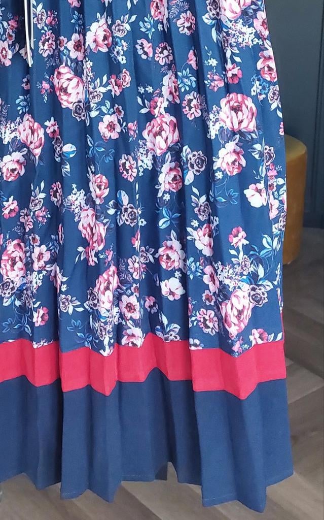 Zomerrok van Tramontana. Maat M. NIEUW., Maat 38/40 (M), Blauw, Tramontana, Nieuw