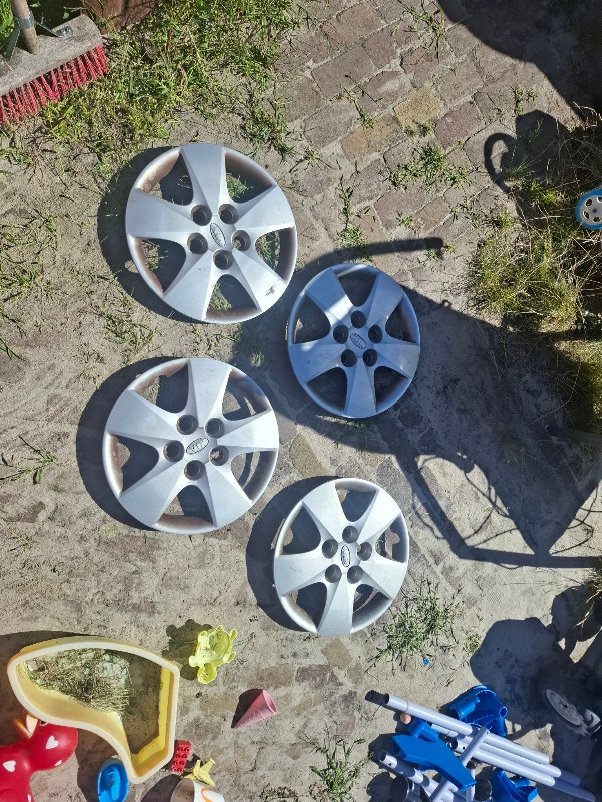 kia wieldoppen 15 inch, Auto diversen, Wieldoppen, Ophalen