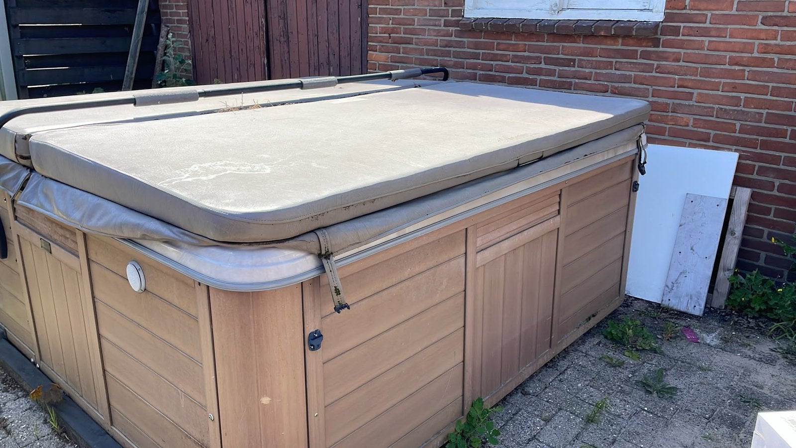 Jacuzzi, Ophalen, Gebruikt, Vast