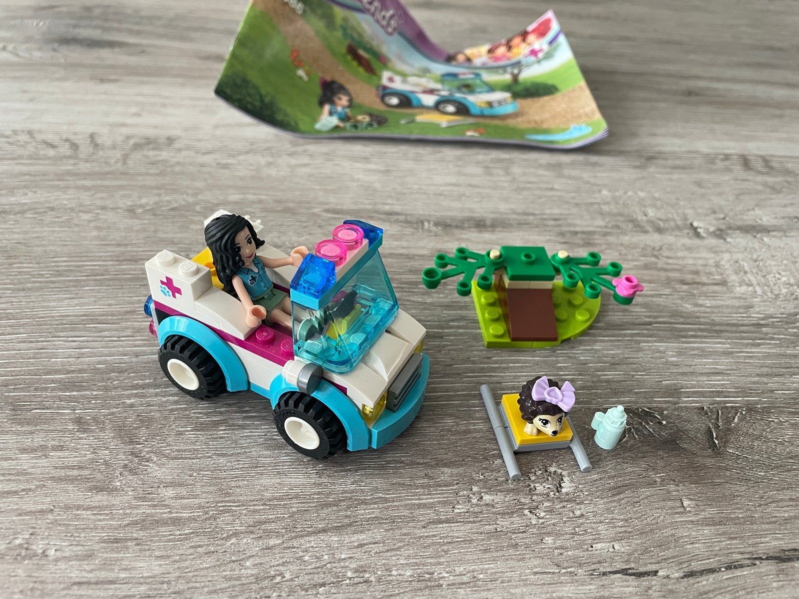 LEGO Friends Dierenambulance 41086 Zo goed als nieuw, Lego, Friends, Ophalen of Verzenden, Zo goed als nieuw