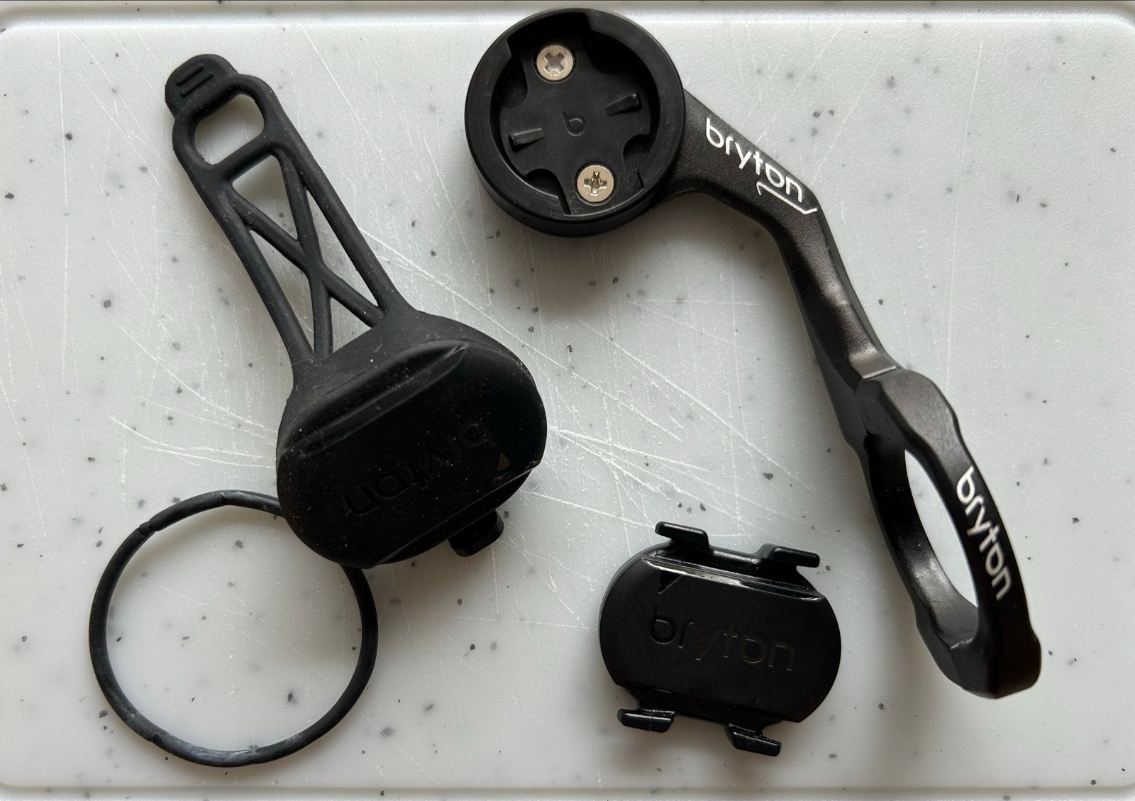 Bryton stuurhouder en accessoires, Fietsen en Brommers, Fietsaccessoires | Fietscomputers, Ophalen, Snelheidssensor, Gebruikt
