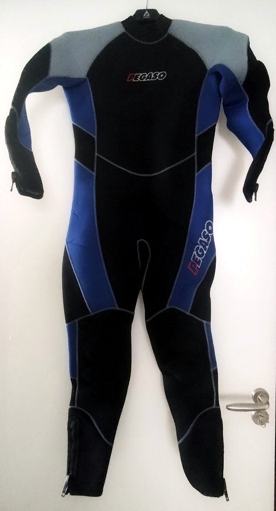 Pegaso Unisex wetsuits Overall 6,5mm Shorty 5mm en muts, Watersport en Boten, Duiken, Ophalen of Verzenden, Zo goed als nieuw