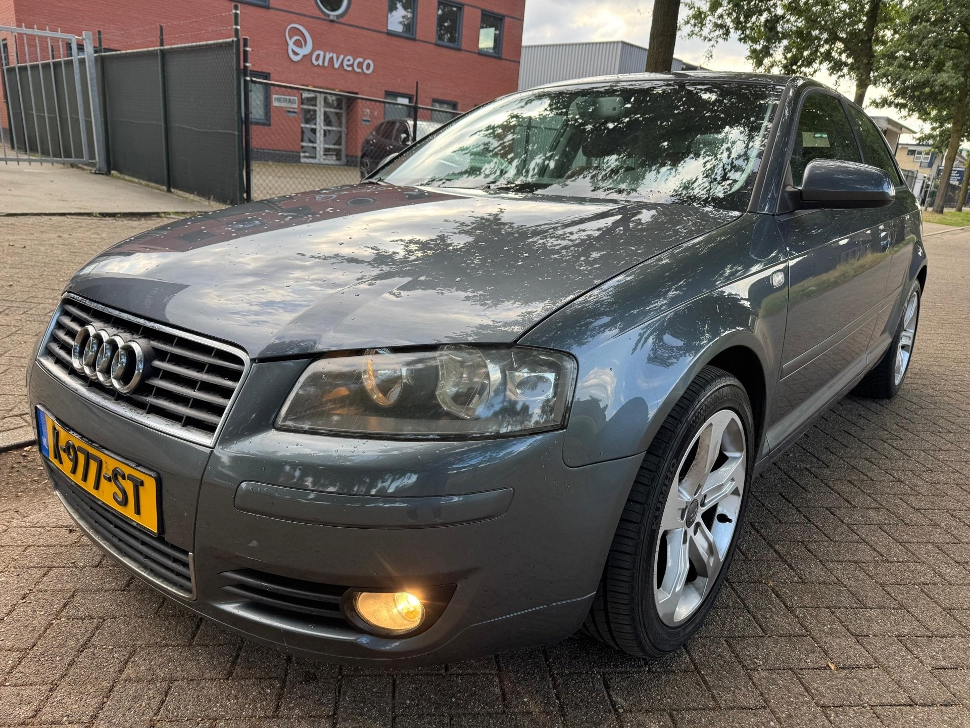 Audi A3 2.0 FSI Attraction 2004 APK LEDER, Auto's, Audi, Voorwielaandrijving, Gebruikt, 4 cilinders, 14 km/l