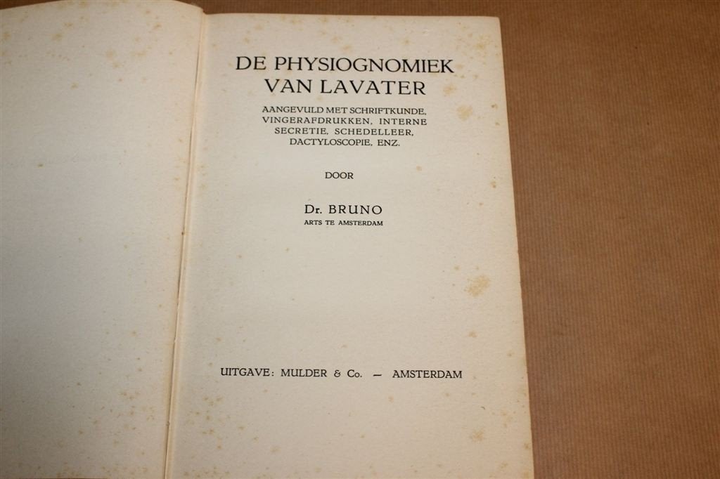 Physiognomiek Lavater — Karakterleer & Analyse Vintage 1938, Boeken, Ophalen of Verzenden, Gelezen, Overige onderwerpen, Achtergrond en Informatie