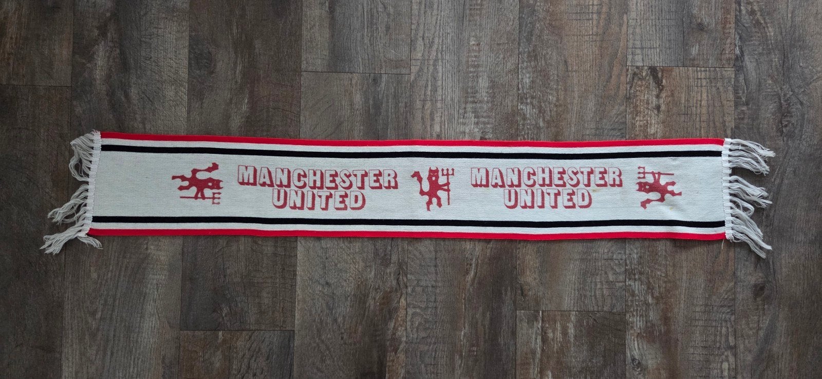 Sjaal Manchester United, Verzamelen, Ophalen of Verzenden, Zo goed als nieuw, Buitenlandse clubs, Vaantje of Sjaal