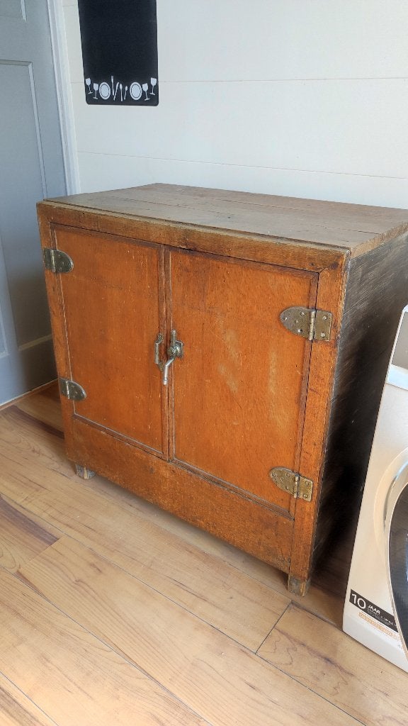 Vintage kast, Antiek en Kunst, Antiek | Meubels | Kasten, Ophalen