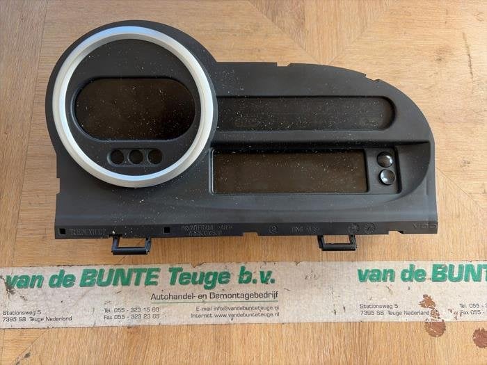 Kilometerteller KM van een Renault Twingo, Gebruikt, -, Renault, -