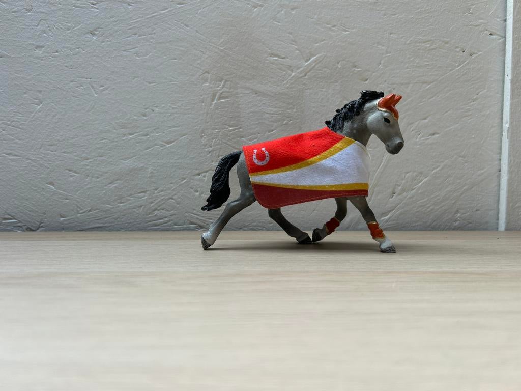 Schleich springpaard 65, Verzamelen, Dierenverzamelingen, Ophalen of Verzenden, Zo goed als nieuw, Paard, Beeldje of Figuurtje