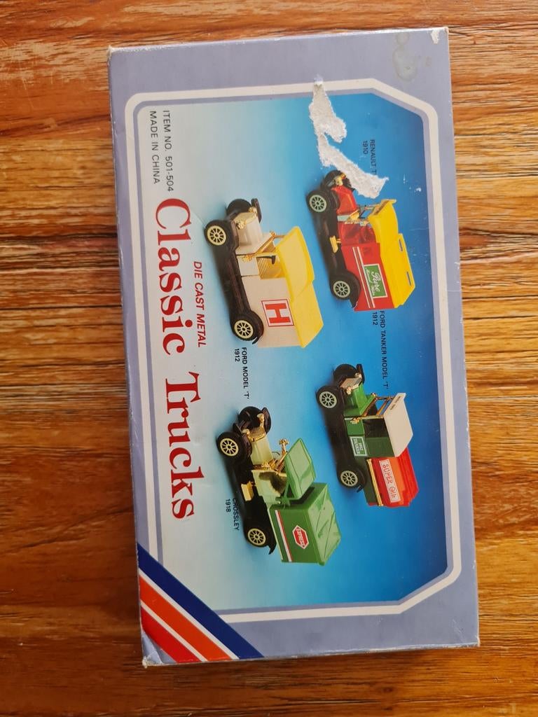 Set van 4 Die-Cast Metal Classic Trucks - Nieuw in doos, Overige merken, 1:50 of kleiner, Nieuw, Ophalen of Verzenden