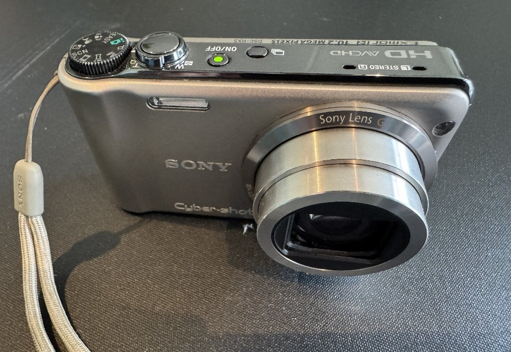 Sony Cyber-shot DSC-HX5V Digitale Compact Camera - Goud, Ophalen, Compact, 10 Megapixel, Zo goed als nieuw