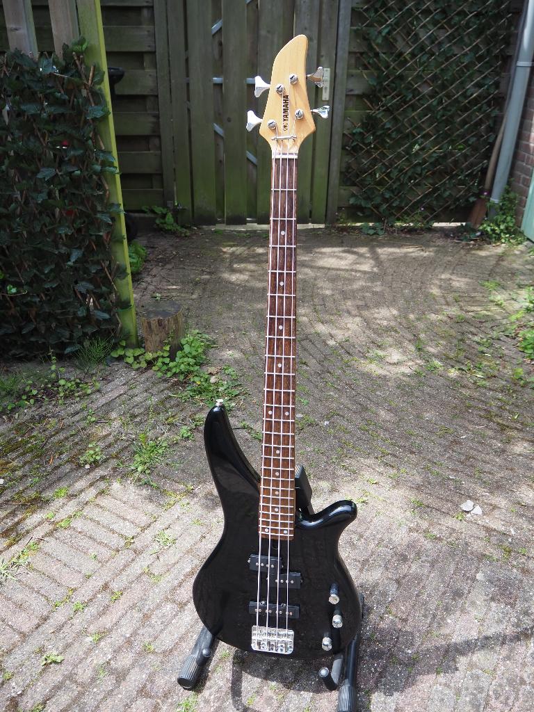 Yamaha RBX 270 4 string bass (2003) in zeer goede staat., Ophalen, Gebruikt, Elektrisch