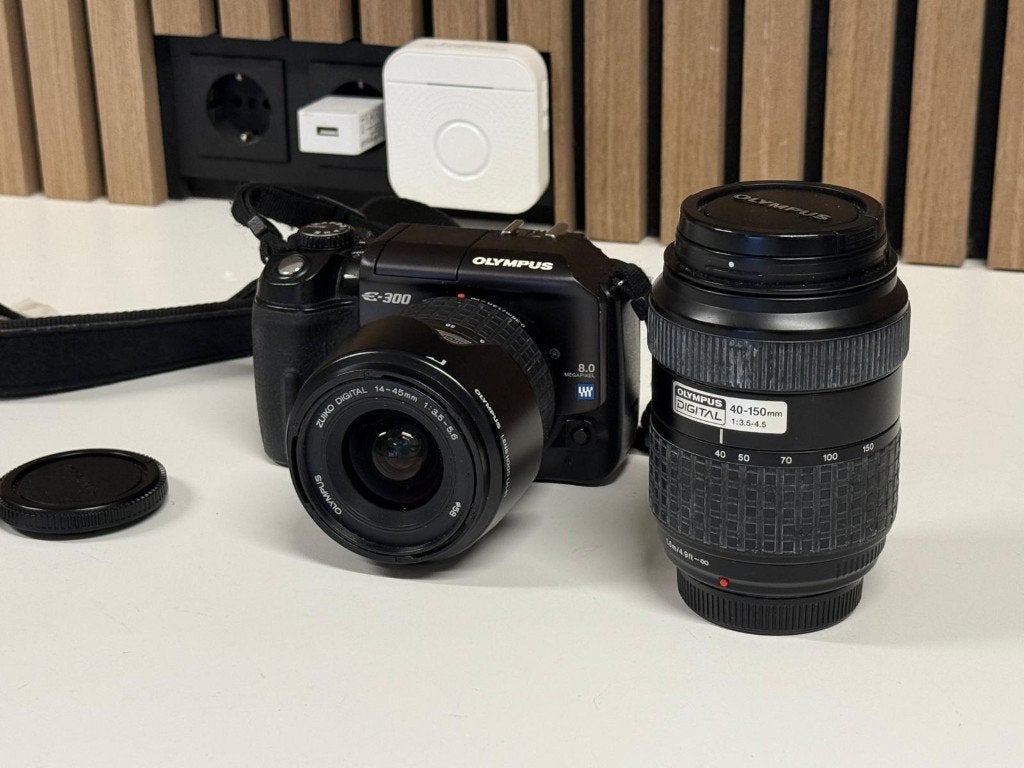 Olympus e300 met 14-45 en 45-150 + Cullman tas, 8 megapixels, Ingebouwde flitser, Gebruikt, Spiegelreflex