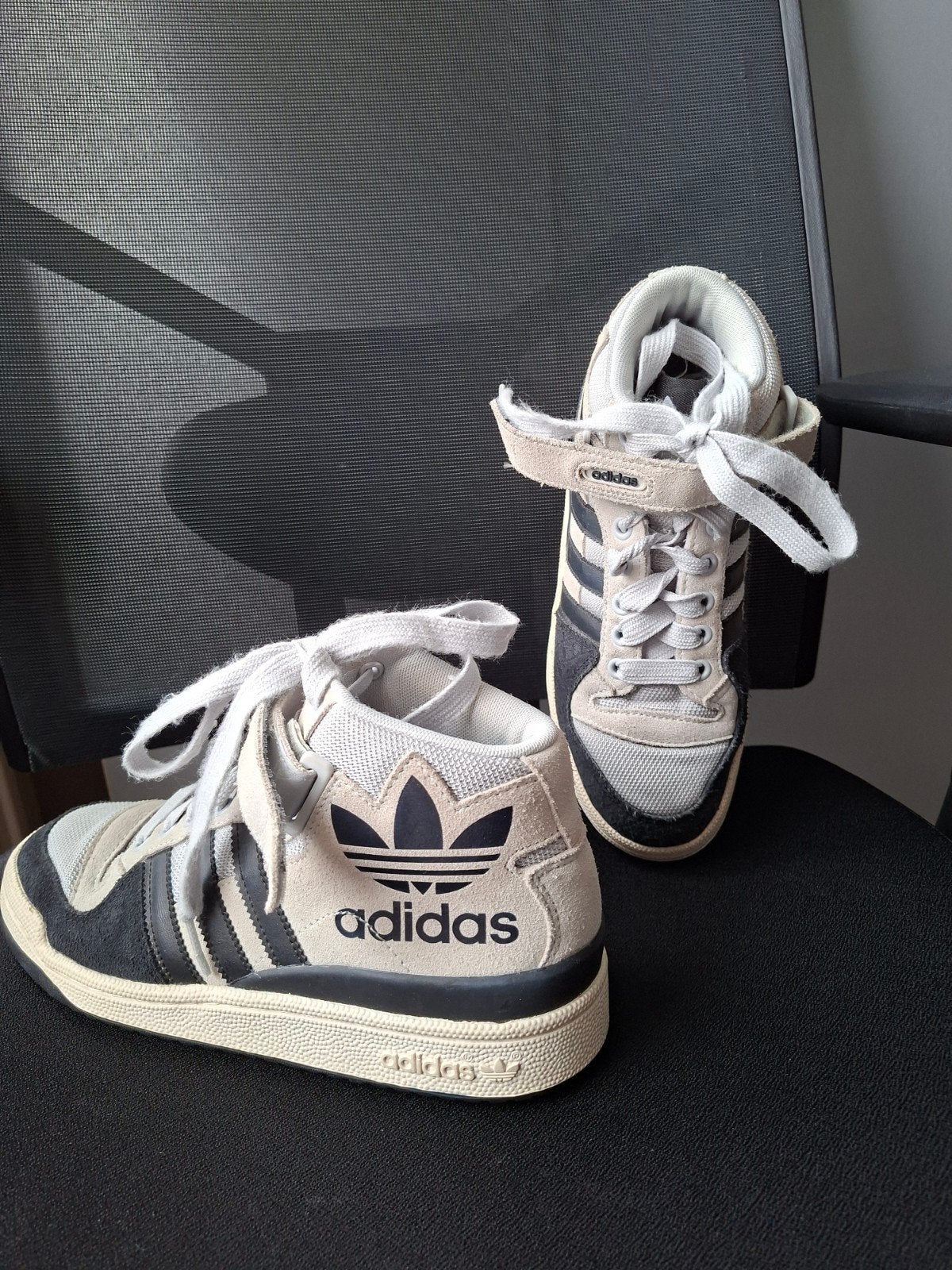 Adidas Mid Forum sneakers - Maat 39, Ophalen of Verzenden, Gedragen, Overige kleuren