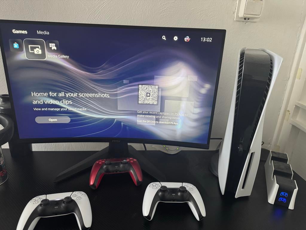 PS5 Disc Edition Compleet Gaming Pakket met MSI Scherm, Spelcomputers en Games, Games | Sony PlayStation 5, Gebruikt, Ophalen of Verzenden