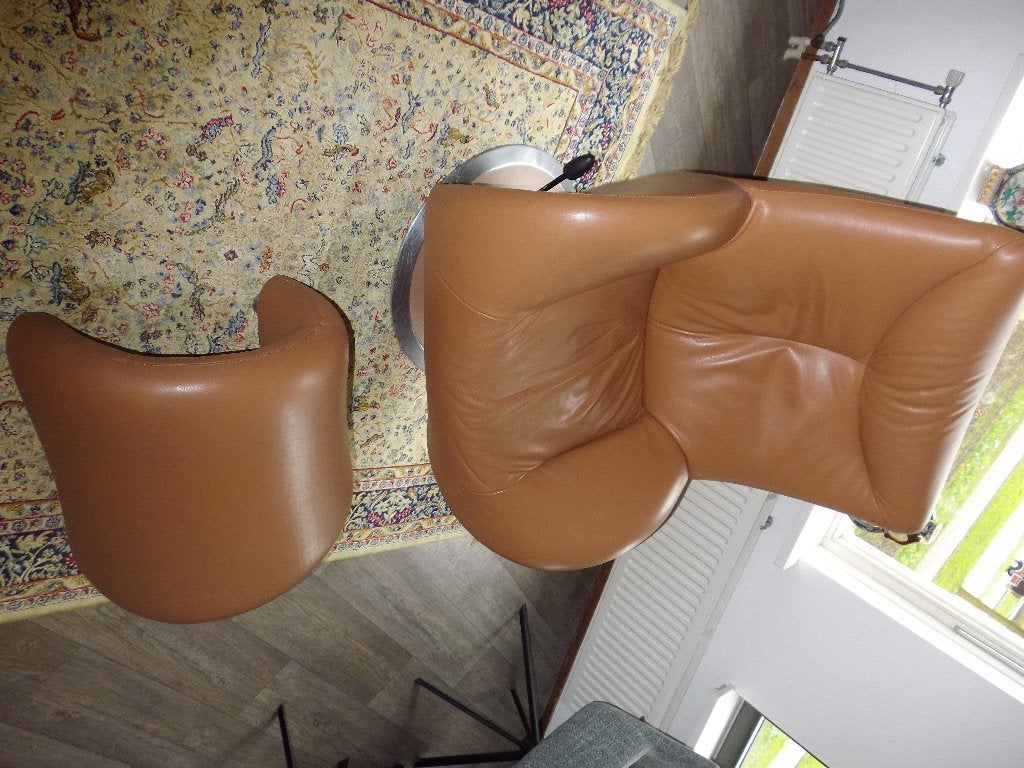 leren draai fauteuil in zeer mooie staat met hocker, Ophalen, Minder dan 75 cm, Leer, Zo goed als nieuw