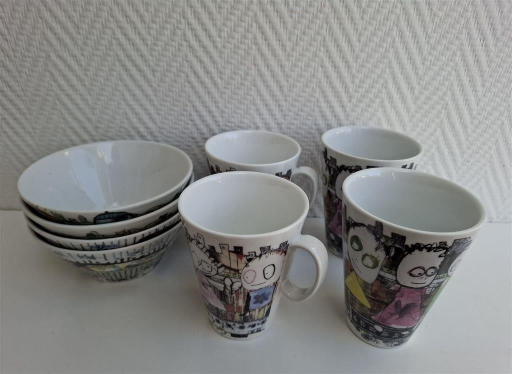 Poul Rava, be friends city bij Aïda, Huis en Inrichting, Keuken | Servies, Keramiek, Ophalen of Verzenden, Zo goed als nieuw, Wedgwood