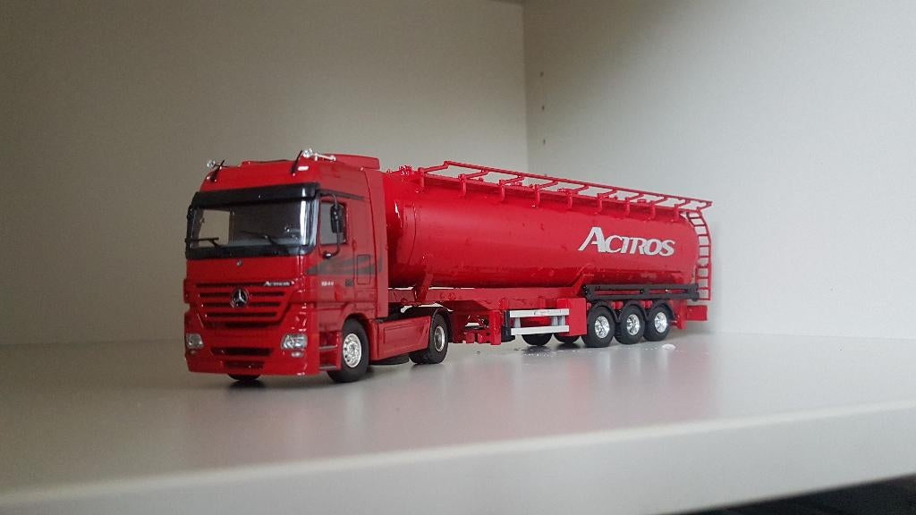 Mercedes Actros demo, Hobby en Vrije tijd, Modelauto's | 1:50, Ophalen of Verzenden, Zo goed als nieuw, Bus of Vrachtwagen, Tekno