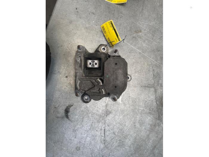 Versnellingsbak Steun van een Audi A8, Gebruikt, -, -, -