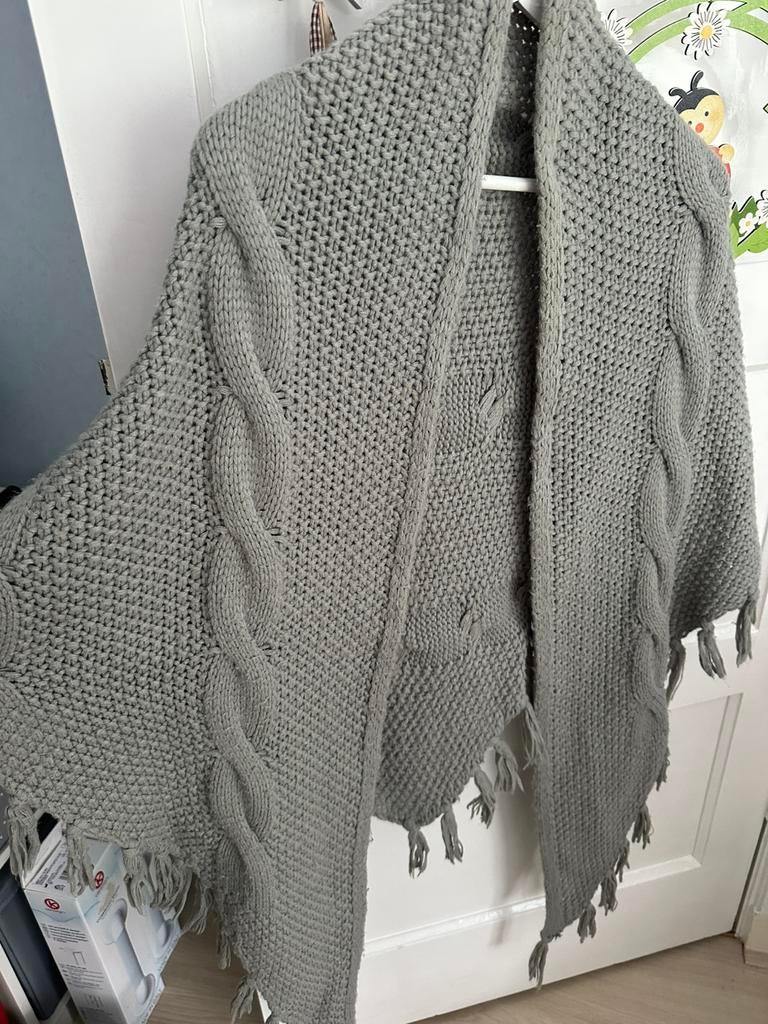 Mooie omslagdoek, Ophalen, Zo goed als nieuw, Maat 46/48 (XL) of groter, Sjaal