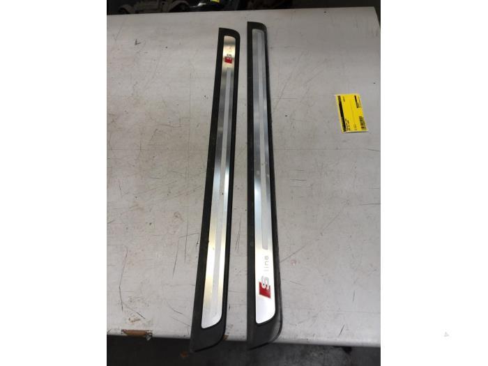 Voorinstap links van een Audi A5, Gebruikt, -, -, -